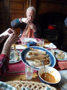 Eating the calçots.  No red wine for us.  The calçot-bearers drove back to Barcelona straight after the meal
