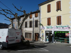 There we are.  That's Table d’Angèle.  And there's Obé's van.  He needs to offer outside catering too to bring home the bacon.