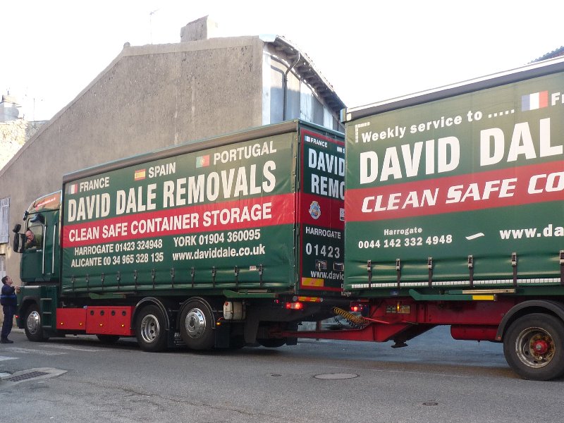 Our removal men travel weekly between northern England and southern Spain with all stops - including Laroque - in between.