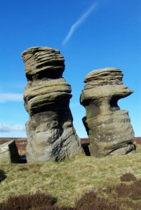 Jenny Twigg and her daughter Tib (Wikimedia Commons)