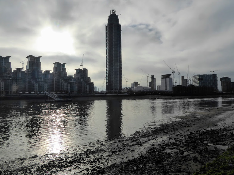 View of the Thames near Vauxhall Bridge and Tate Britain.