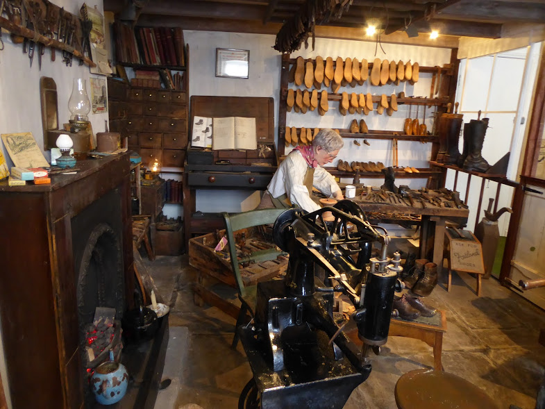 I definitely remember a cobbler's shop like this.