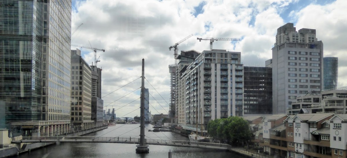 Gazing upwards at Canary&nbsp;Wharf