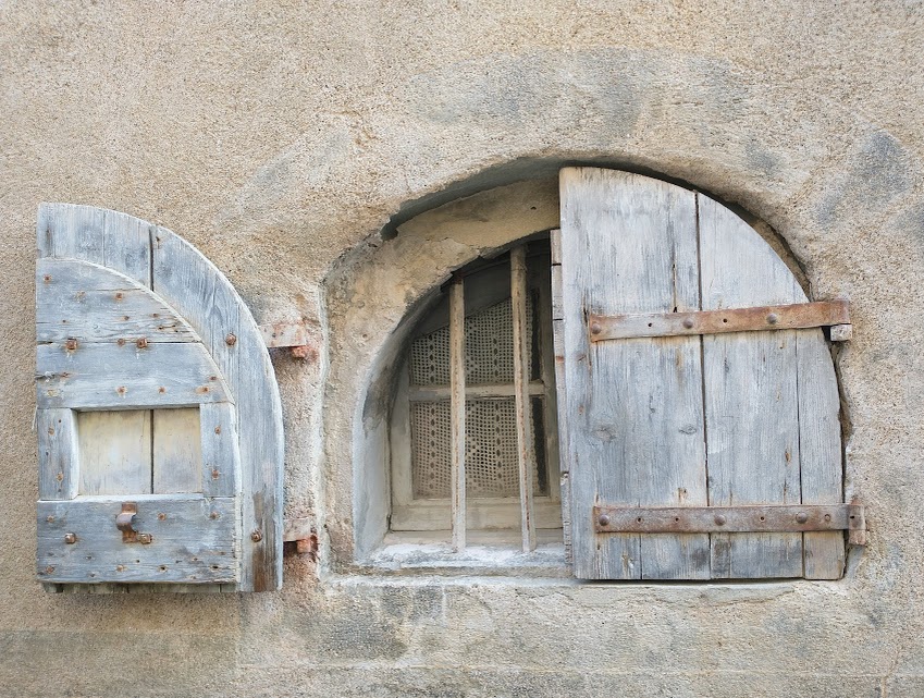 A Window on a Small French&nbsp;Village