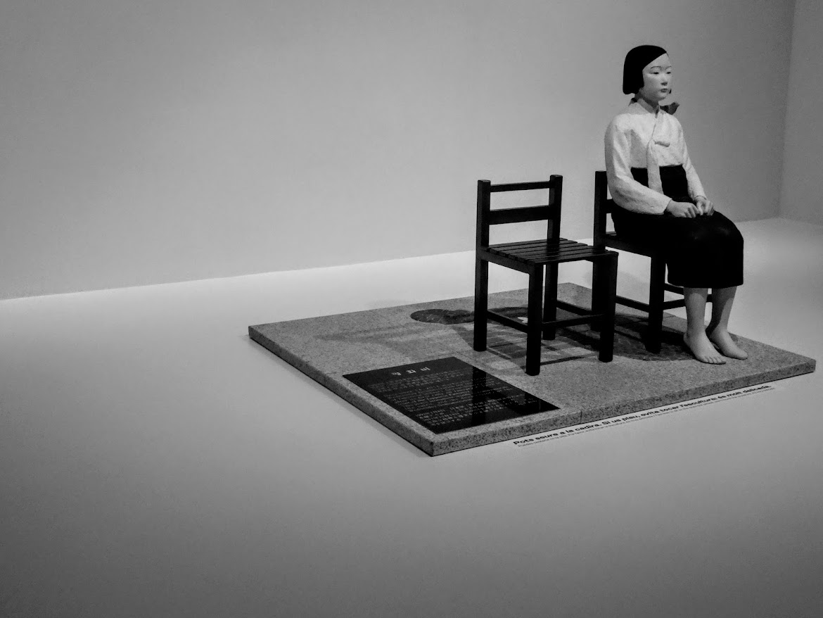 Chairs in the Service of&nbsp;Art