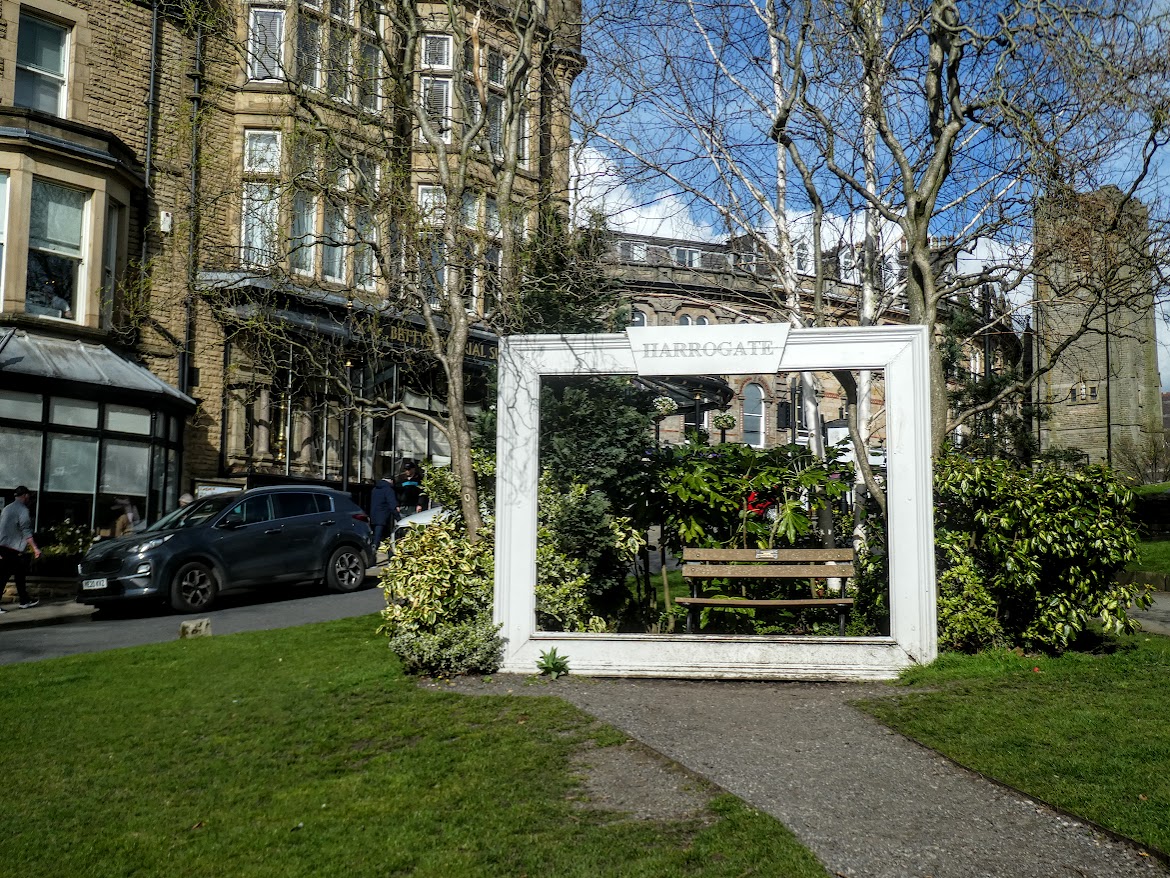 Benches in Harrogate’s Valley&nbsp;Gardens