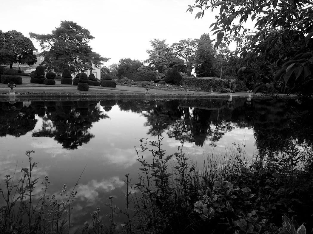Thorp Perrow in&nbsp;Monochrome