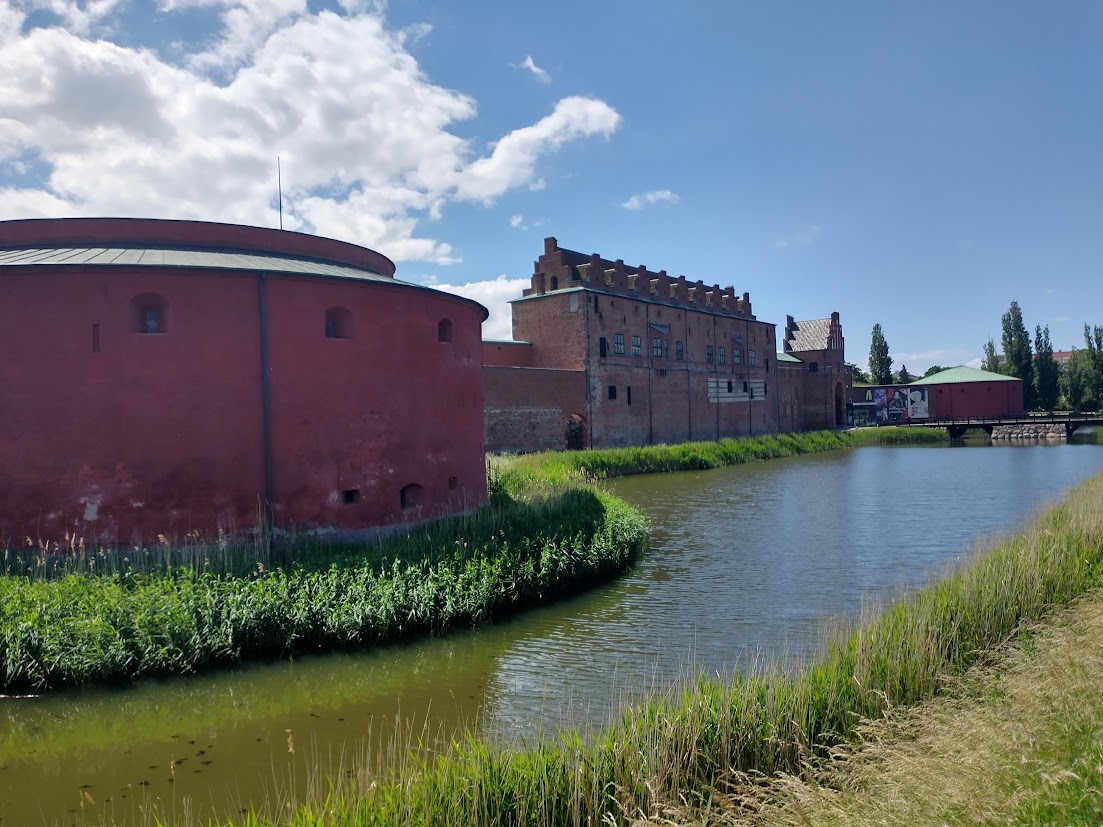 Malmö castle: a Renaissance building and Sweden's oldest fortress.